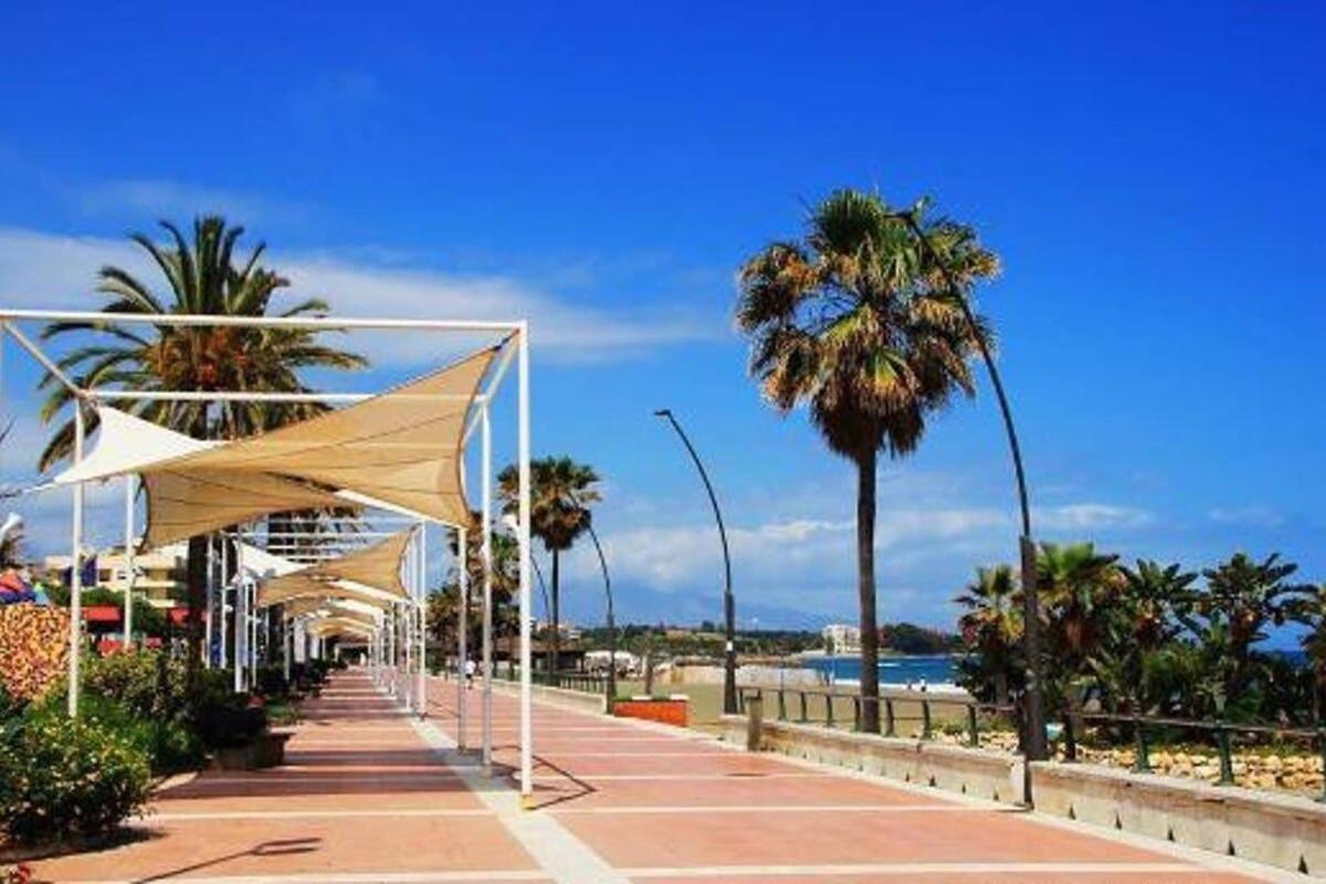 Espectacular Piso En Primera Linea De Playa Естепона Екстер'єр фото